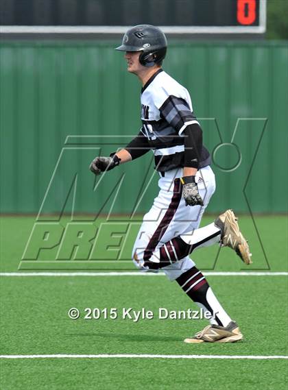 Thumbnail 2 in Sanger vs Princeton (UIL 4A Region 2 Area) photogallery.