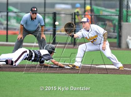 Thumbnail 2 in Sanger vs Princeton (UIL 4A Region 2 Area) photogallery.