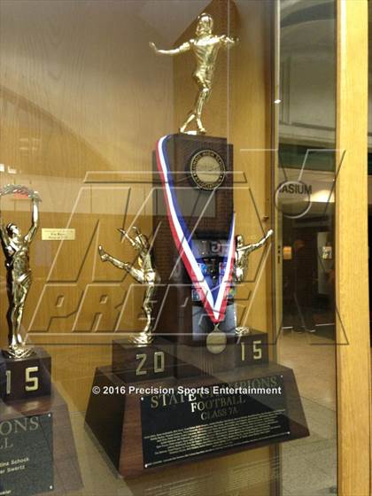 Thumbnail 3 in Glenbard West TOC Ceremony photogallery.