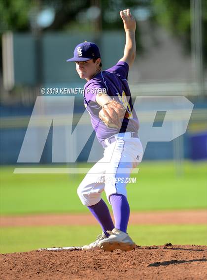 Thumbnail 2 in Bourgeois @ Thibodaux photogallery.