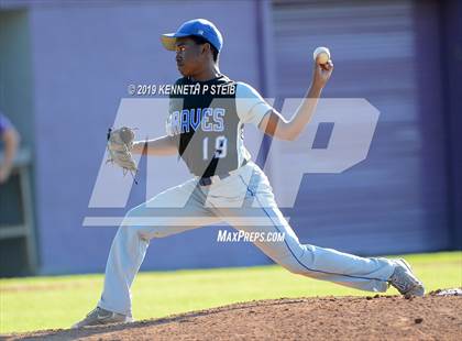 Thumbnail 3 in Bourgeois @ Thibodaux photogallery.