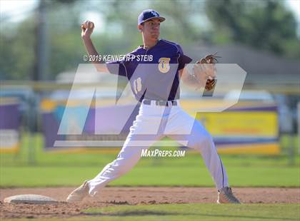 Thumbnail 3 in Bourgeois @ Thibodaux photogallery.