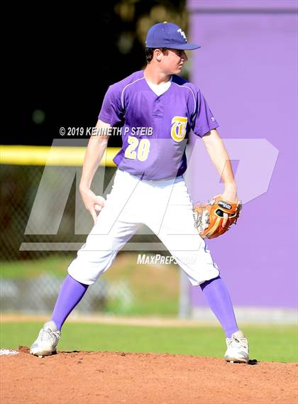 Thumbnail 2 in Bourgeois @ Thibodaux photogallery.