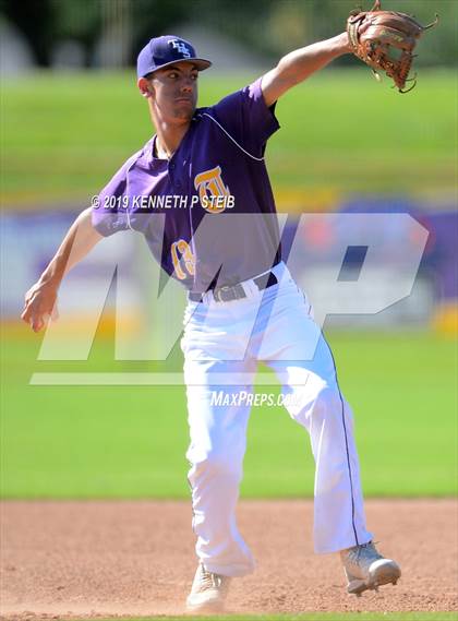 Thumbnail 1 in Bourgeois @ Thibodaux photogallery.