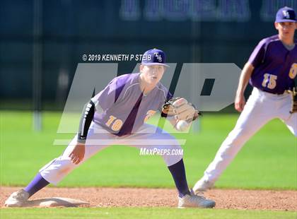 Thumbnail 2 in Bourgeois @ Thibodaux photogallery.