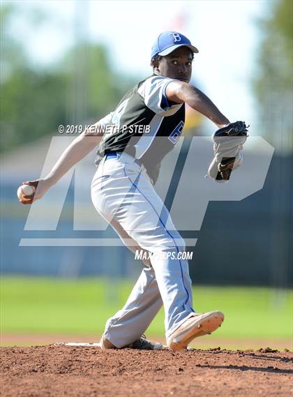 Thumbnail 2 in Bourgeois @ Thibodaux photogallery.