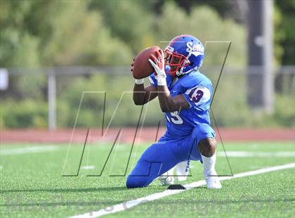 Thumbnail 1 in Serra vs. Desert Ridge (Brothers in Arms Classic) photogallery.