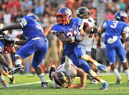Thumbnail 1 in Serra vs. Desert Ridge (Brothers in Arms Classic) photogallery.