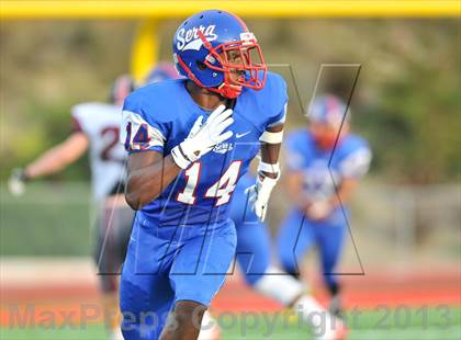 Thumbnail 2 in Serra vs. Desert Ridge (Brothers in Arms Classic) photogallery.
