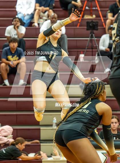 Thumbnail 1 in Cathedral Catholic vs Plano East (Volleypalooza Gold Division Semifinal) photogallery.