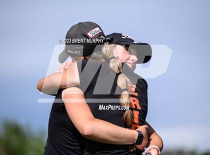 Thumbnail 2 in CHSAA 4A State Championship - Day 2 photogallery.