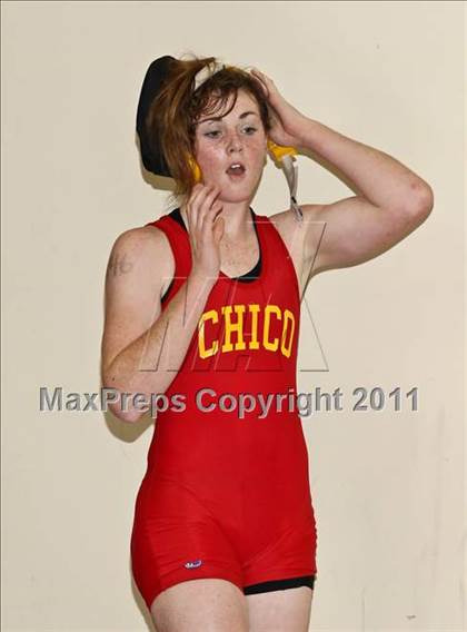Thumbnail 2 in CIF State Girls Wrestling Championships (Semifinals) photogallery.