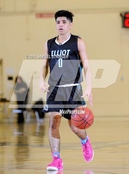 Thumbnail 3 in Elliot Christian vs. Fremont (Chabot MLK Classic Showcase) photogallery.