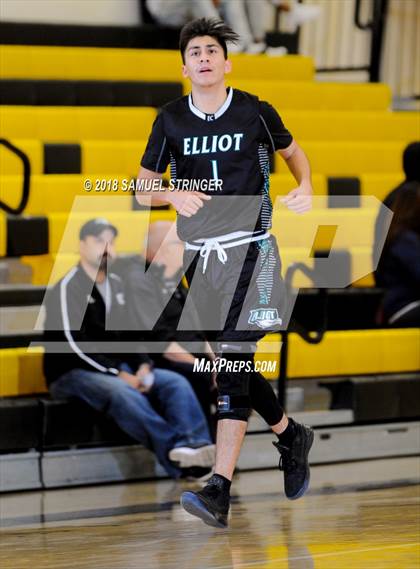 Thumbnail 1 in Elliot Christian vs. Fremont (Chabot MLK Classic Showcase) photogallery.