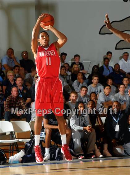 Thumbnail 2 in Mater Dei vs. Lincoln (MaxPreps Holiday Classic) photogallery.