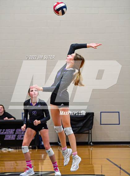 Thumbnail 3 in FR: College Station vs Magnolia photogallery.