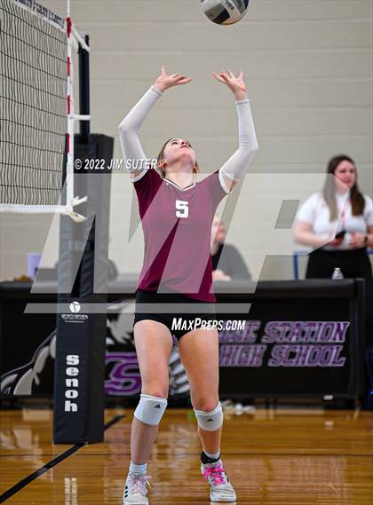 Thumbnail 2 in FR: College Station vs Magnolia photogallery.