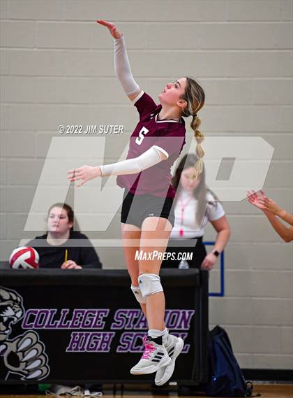 Thumbnail 1 in FR: College Station vs Magnolia photogallery.