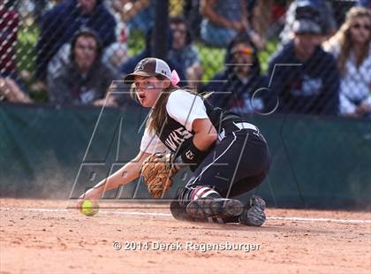 Thumbnail 3 in Horizon vs Dakota Ridge (CHSAA 5A playoff Round 16) photogallery.