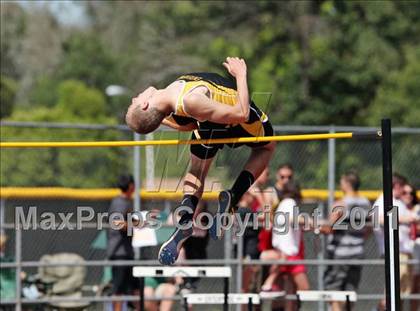 Thumbnail 3 in CIF NS D1 Track & Field Championships (Boys High Jump) photogallery.