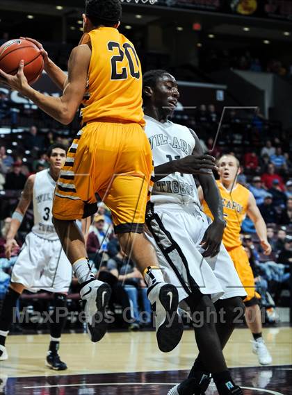 Thumbnail 1 in Kickapoo vs. Willard (Bass Pro Tournament of Champions) photogallery.