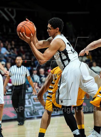 Thumbnail 1 in Kickapoo vs. Willard (Bass Pro Tournament of Champions) photogallery.
