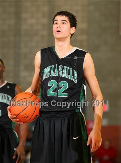 Thumbnail 2 in De La Salle vs. Taft (Nike Extravaganza) photogallery.