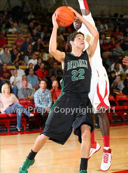 Thumbnail 2 in De La Salle vs. Taft (Nike Extravaganza) photogallery.