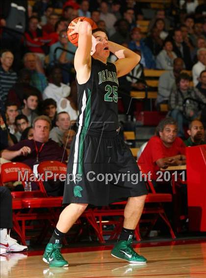 Thumbnail 1 in De La Salle vs. Taft (Nike Extravaganza) photogallery.