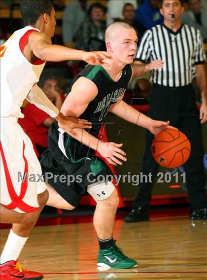 Thumbnail 1 in De La Salle vs. Taft (Nike Extravaganza) photogallery.