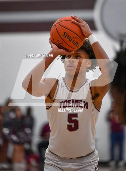 Thumbnail 2 in C.H. Yoe vs Little River Academy photogallery.