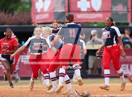 Thumbnail 2 in South Panola vs. Hancock (MHSAA 6A Final) photogallery.