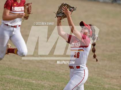 Thumbnail 1 in Effingham County vs Lassiter (GHSA 6A State Tournament) photogallery.