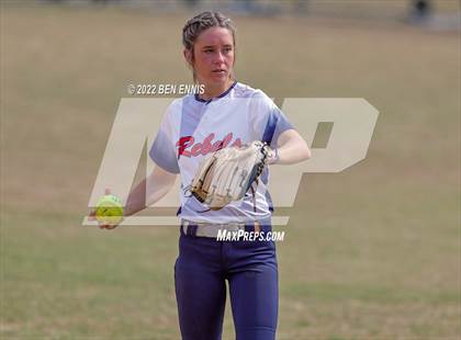 Thumbnail 1 in Effingham County vs Lassiter (GHSA 6A State Tournament) photogallery.