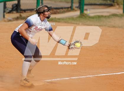 Thumbnail 1 in Effingham County vs Lassiter (GHSA 6A State Tournament) photogallery.