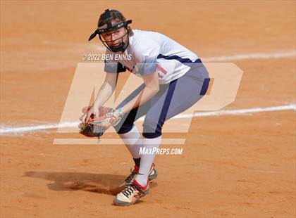 Thumbnail 2 in Effingham County vs Lassiter (GHSA 6A State Tournament) photogallery.