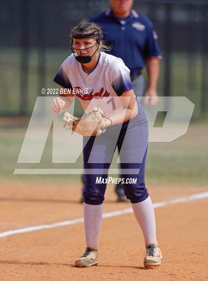 Thumbnail 3 in Effingham County vs Lassiter (GHSA 6A State Tournament) photogallery.