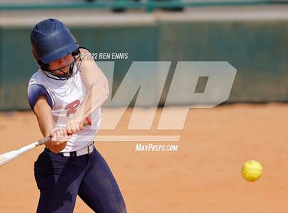 Thumbnail 1 in Effingham County vs Lassiter (GHSA 6A State Tournament) photogallery.