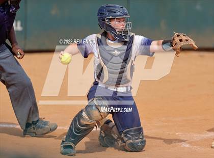 Thumbnail 1 in Effingham County vs Lassiter (GHSA 6A State Tournament) photogallery.