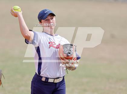 Thumbnail 2 in Effingham County vs Lassiter (GHSA 6A State Tournament) photogallery.