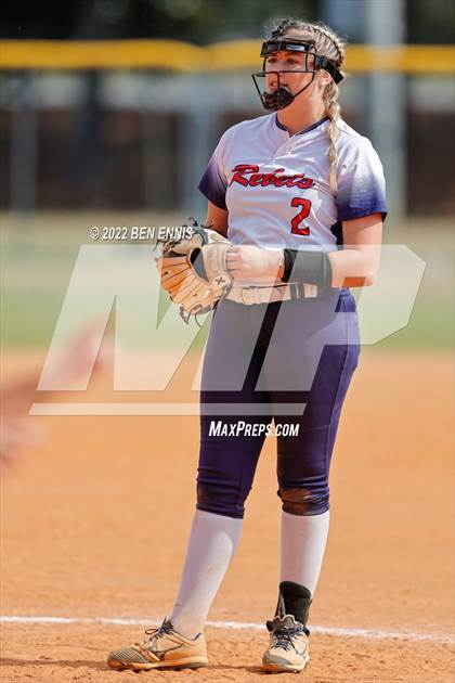 Thumbnail 2 in Effingham County vs Lassiter (GHSA 6A State Tournament) photogallery.