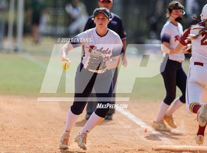 Thumbnail 1 in Effingham County vs Lassiter (GHSA 6A State Tournament) photogallery.