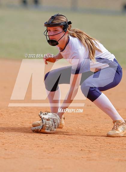 Thumbnail 1 in Effingham County vs Lassiter (GHSA 6A State Tournament) photogallery.