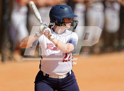 Thumbnail 2 in Effingham County vs Lassiter (GHSA 6A State Tournament) photogallery.