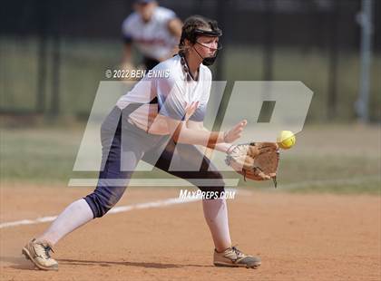 Thumbnail 1 in Effingham County vs Lassiter (GHSA 6A State Tournament) photogallery.