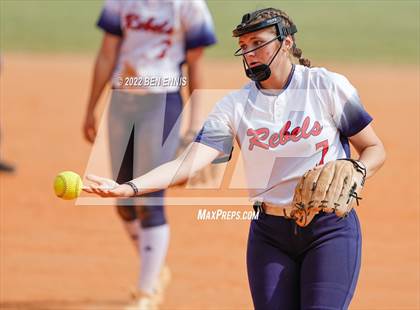 Thumbnail 1 in Effingham County vs Lassiter (GHSA 6A State Tournament) photogallery.