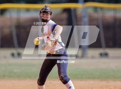 Thumbnail 1 in Effingham County vs Lassiter (GHSA 6A State Tournament) photogallery.