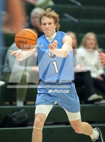 Thumbnail 1 in Murray vs. Layton photogallery.
