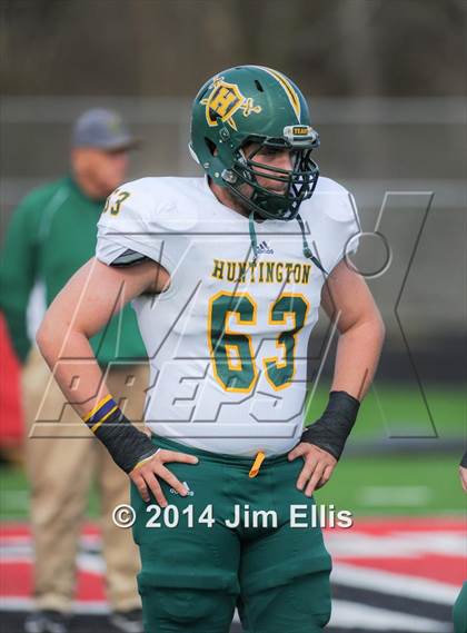 Thumbnail 3 in Huntington vs Cabell Midland   (VHSL Quarterfinal Playoff) photogallery.
