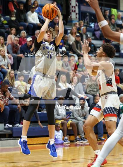 Thumbnail 3 in Charlotte Christian @ Providence Day photogallery.